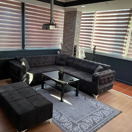 Cinehome Hadrian Gates-oldtown Gunluk Kiralik Lejlighed *